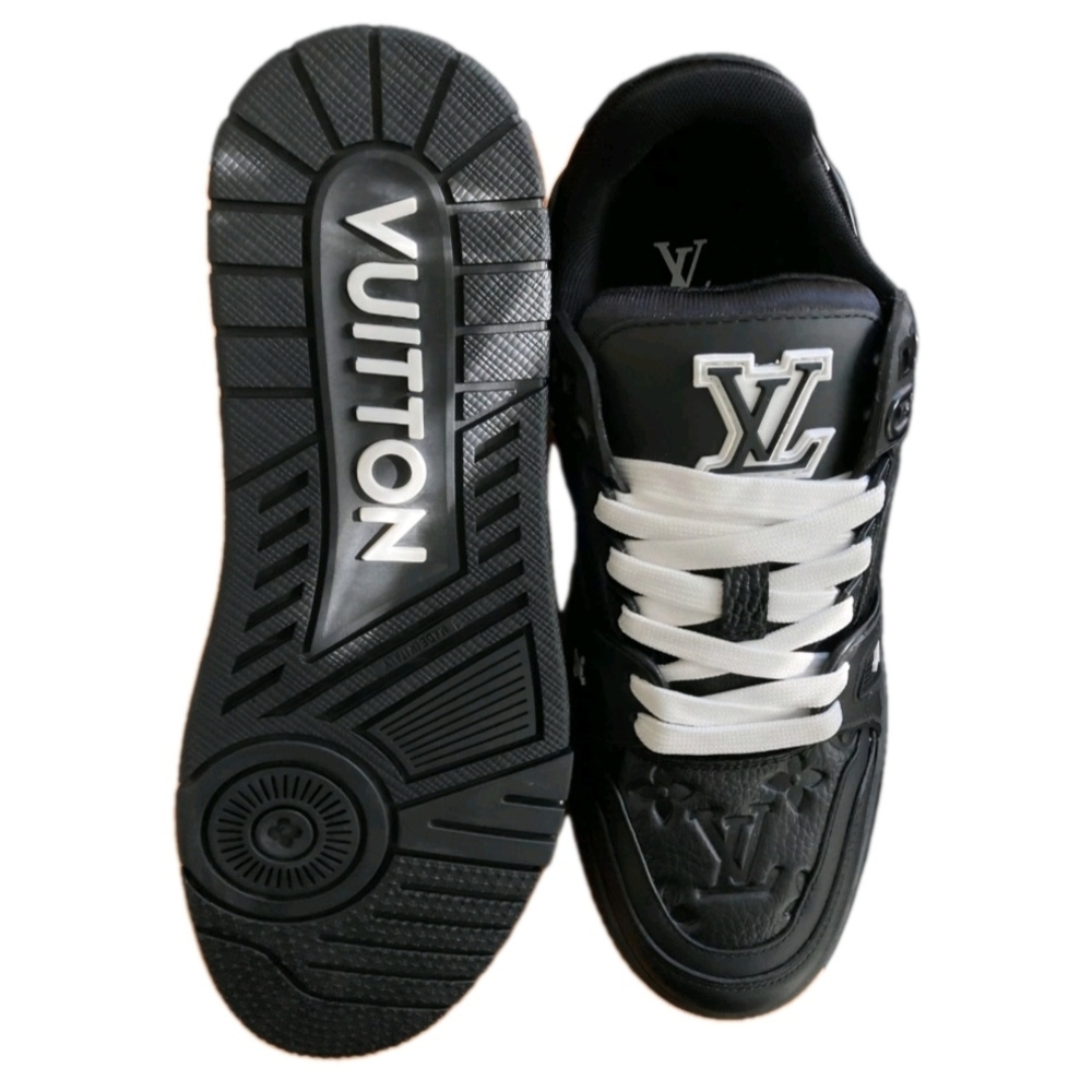Louis Vuitton Men's Black and White Sneakers - Picture 3 of 5